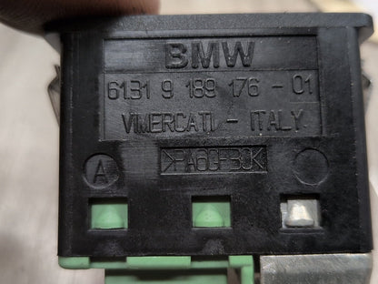 2007-2013 BMW X5 E70 AUX/ USB Charger Port Socket 9189176