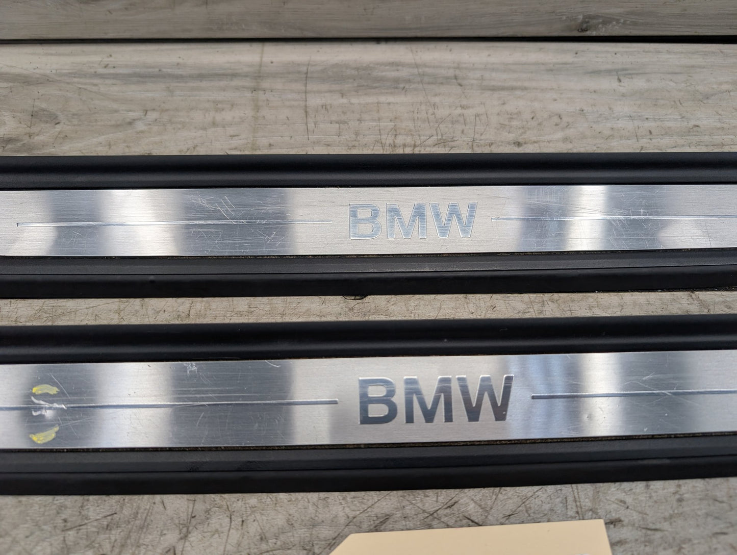 2019 - 2026 BMW 330i G20 Front Left Right Scuff Plate Door Sill SET 7407377 B46B20O1