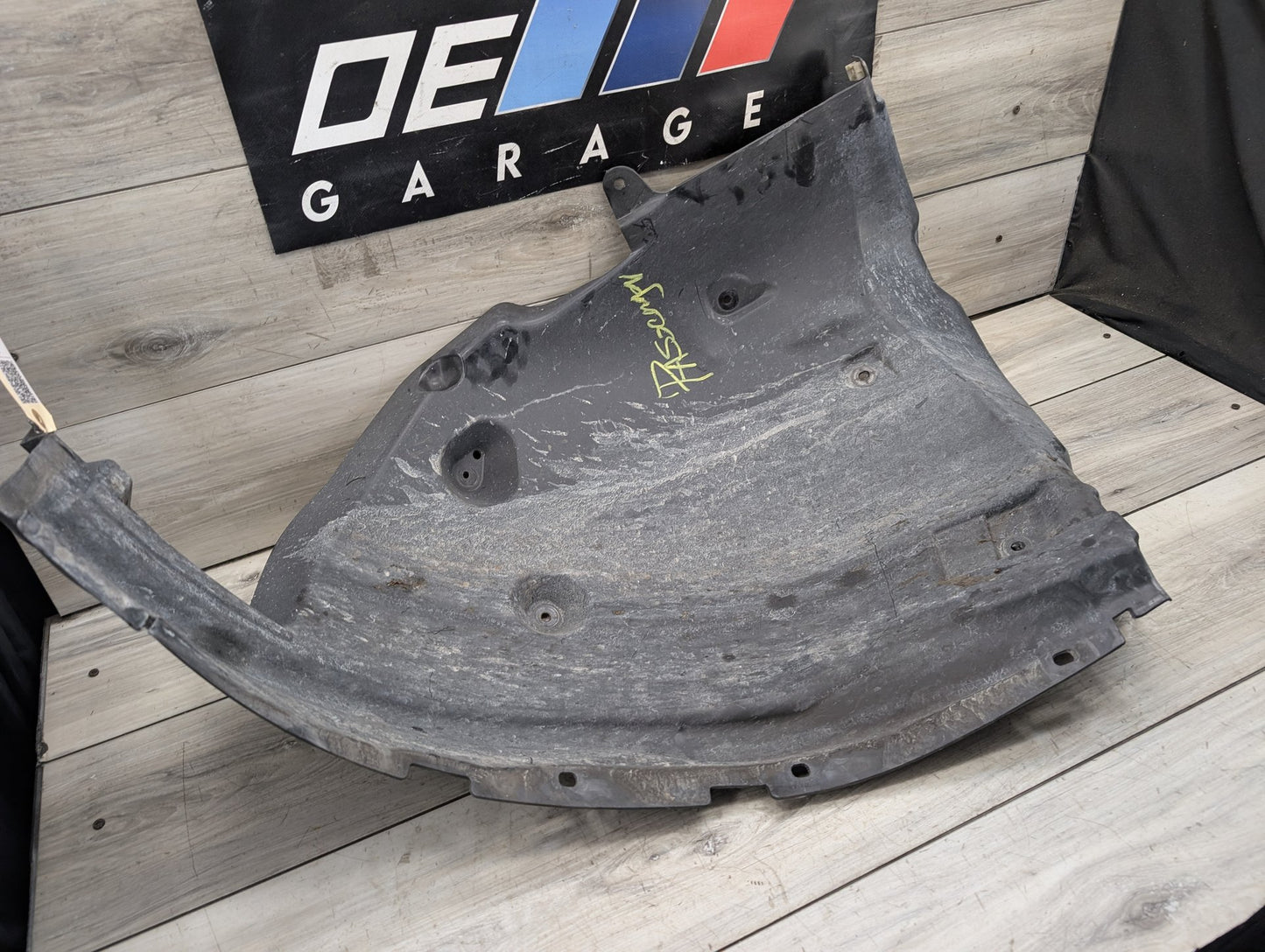 OEM BMW G01 G02 F97 F98 X3 X4 Right Passenger Fender Liner Wheel Splash Guard
