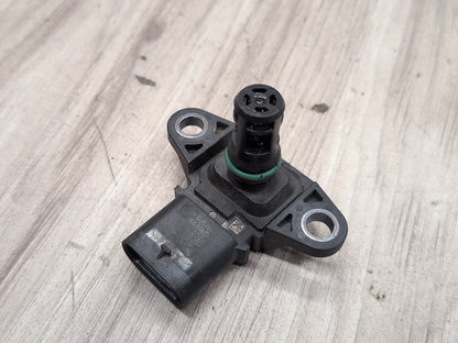2012-2018 BMW 320i F30 Manifold Absolute Pressure (MAP) Sensor 7843531