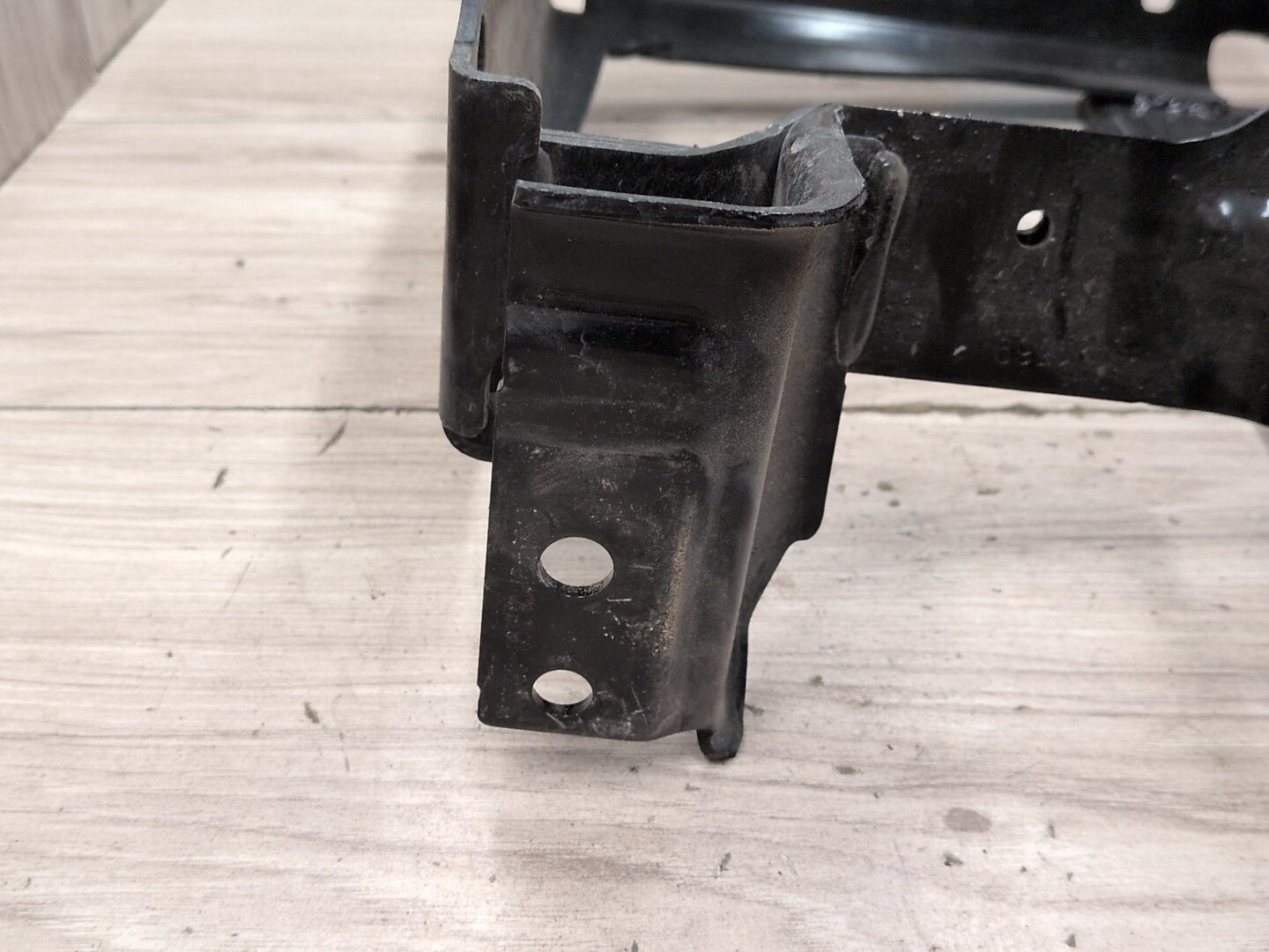 OEM BMW G20 G22 G23 G26 Front Left Driver Radiator Reinforcement Support Bracket