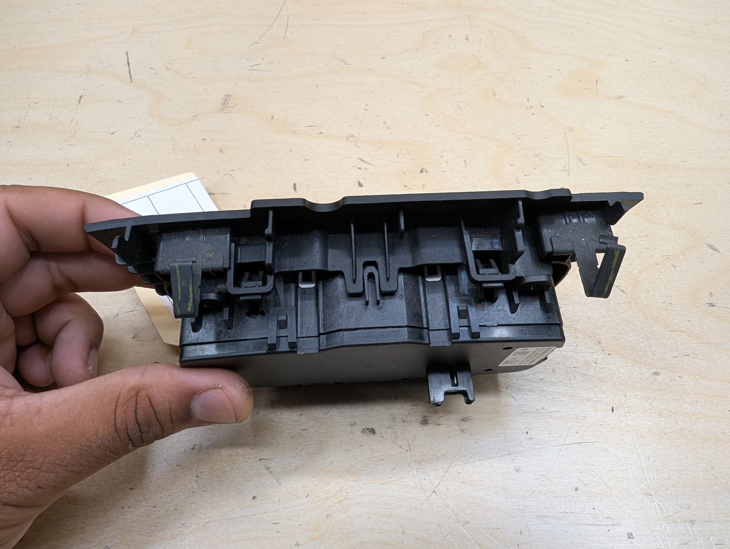 2015-2019 BMW X6 F16 Headlamp Switch 9390196