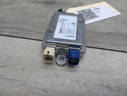 2017-2023 BMW 530i G30 AUX/ USB Charger Port Socket 9355549 OEM