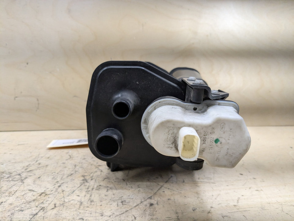 OEM BMW E89 E90 E92 E93 Charcoal Filter Fuel Tank Vapor Evaporator Cannister