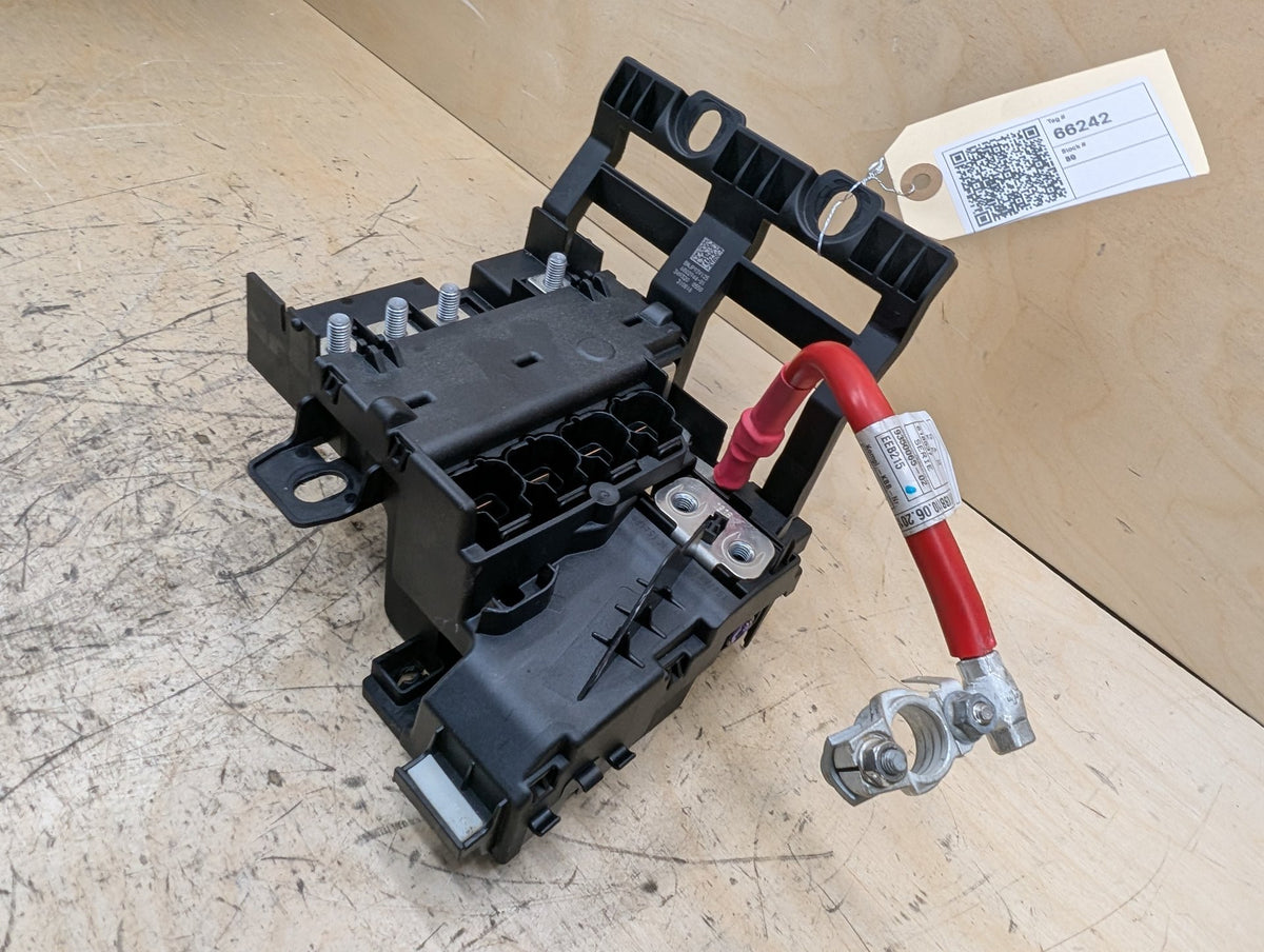 OEM BMW F90 G11* G12* G30 M5 Rear Positive Battery Terminal Junction Fuse Box