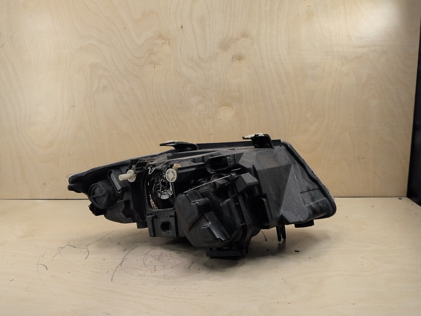 09-11 OEM BMW E90 328 335 LCI Left Driver Side Halogen Headlight w/ Modules