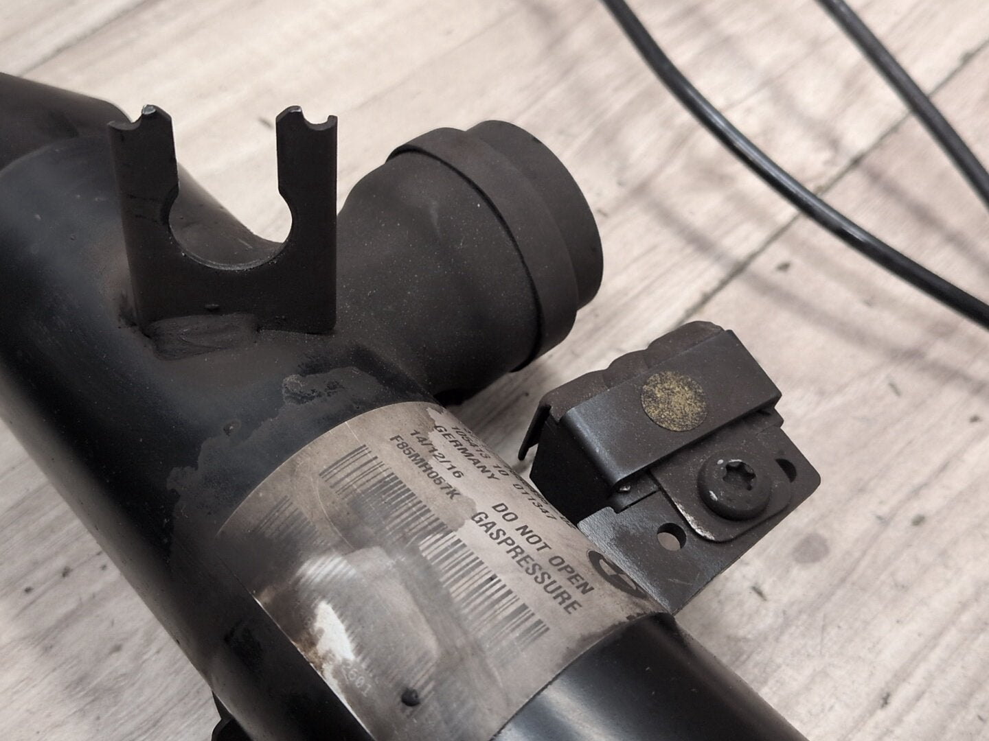 14-19 OEM BMW F85 F86 X5M X6M Rear Left Side Suspension Shock Absorber
