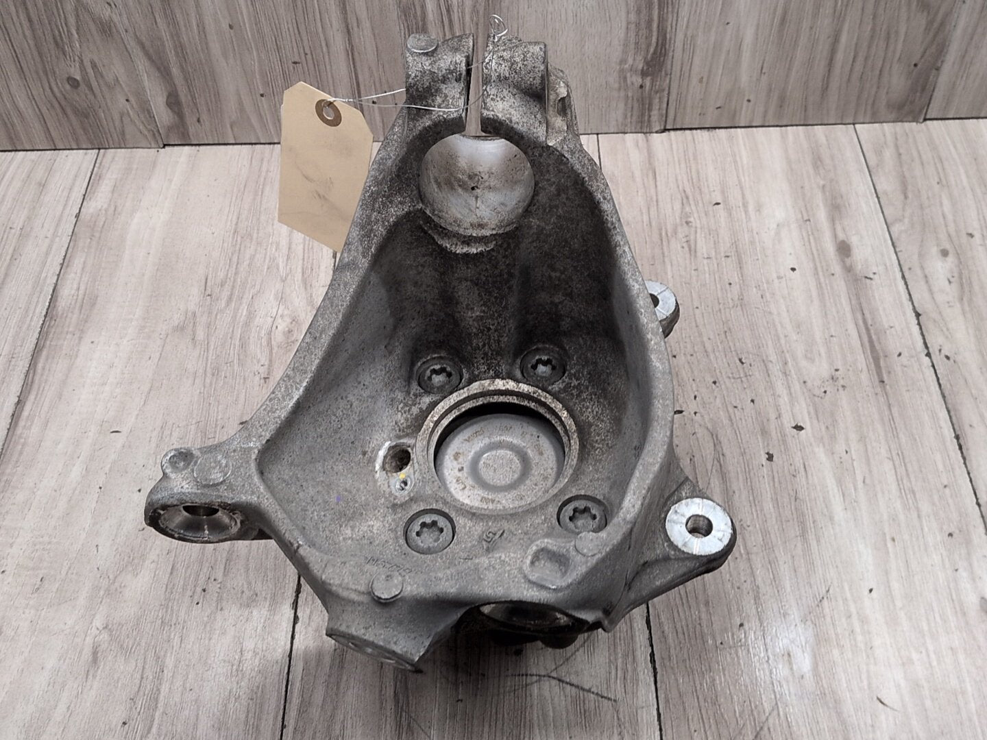 2018-2020 BMW X3 G01 Front Right Passenger Spindle Knuckle w/ Bearing 6882598