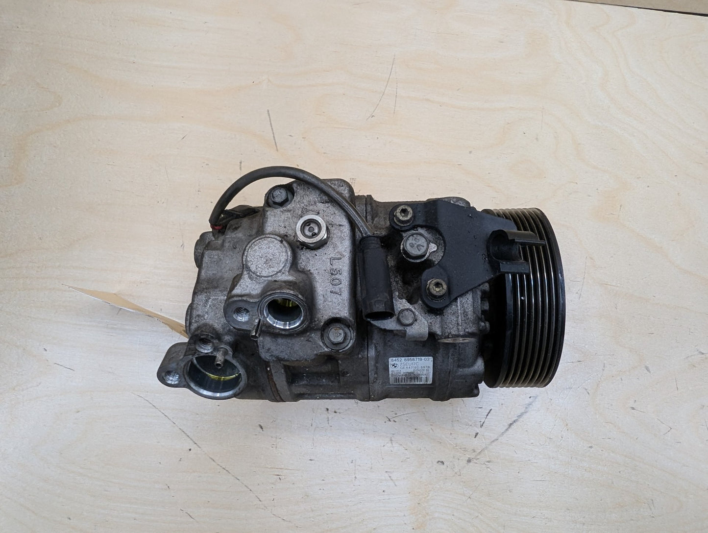 OEM BMW E82 E88 E89 E90 E92 E93 335 AC Compressor Clutch A/C Pump Pulley N54 N55