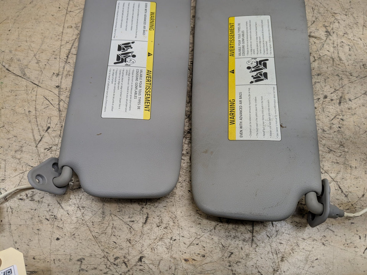 2007-2013 BMW 328i E92 Front Left Right Sun Visor SET 7252083 OEM