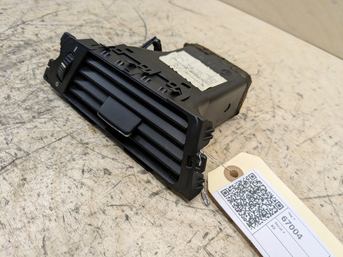 06-13 OEM BMW E90 E92 E93 335 328 M3 Left Driver Side Dashboard Air Vent