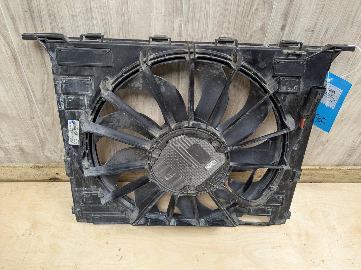 2017-2023 BMW M550i G30 Radiator Fan Shroud Housing w/ Motor 8619628