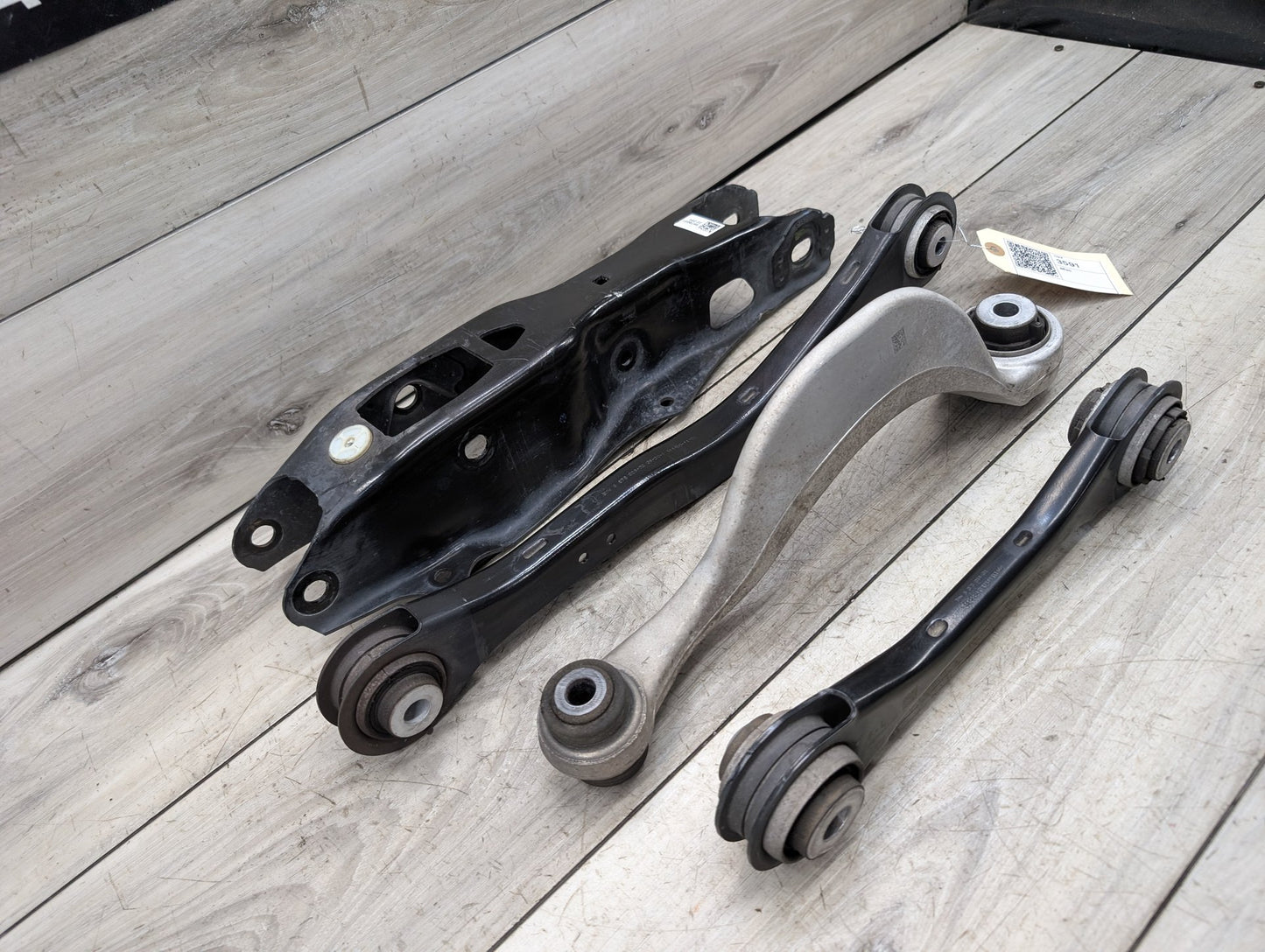 19-25 OEM BMW G05 G06 G07 X5 X7 Rear Left Driver Control Arm Wishbone SET