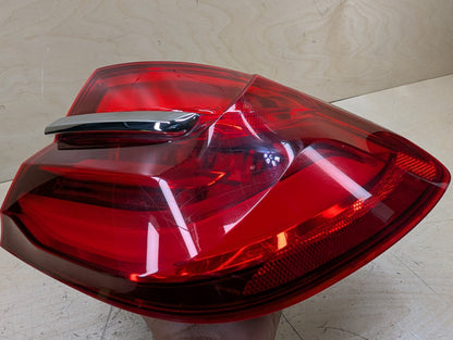 16-19 OEM BMW G11 G12 740 750 M760 B7 Rear Right Passenger Outer LED Tail Light
