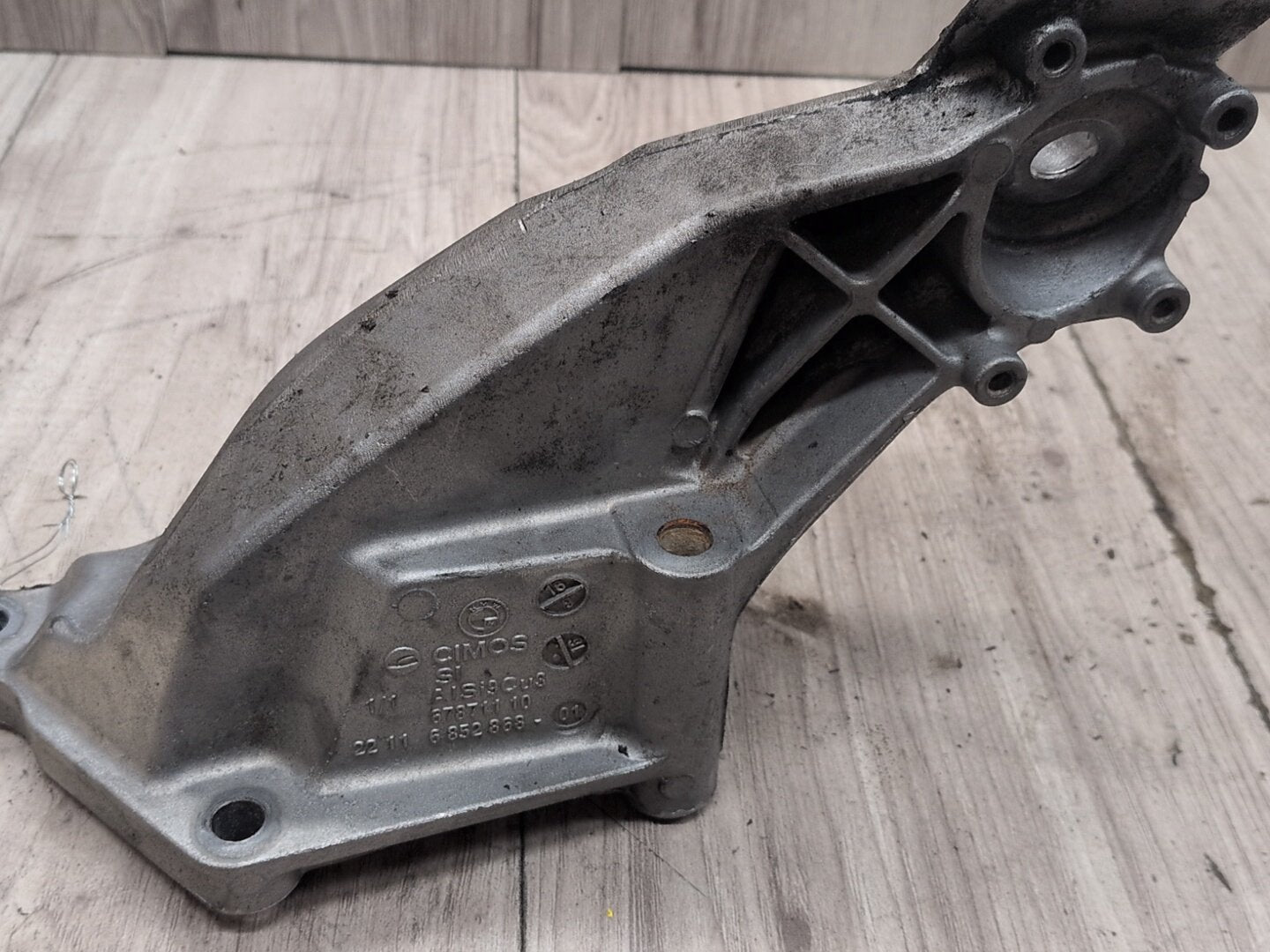 2014 - 2018 BMW X5 F85 Left Right Engine Bracket Support Mount SET 6876287 S63B44T2
