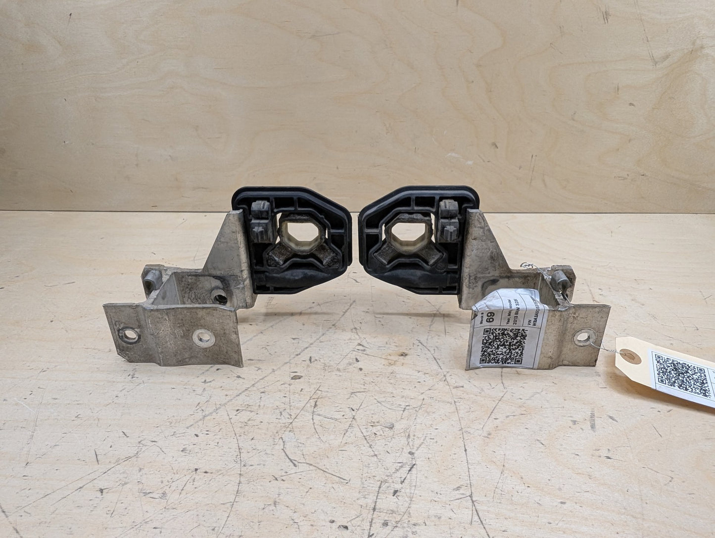 OEM BMW F22 F23 F30 F32 F33 F36 Left Right Radiator Carrier Support Bracket SET