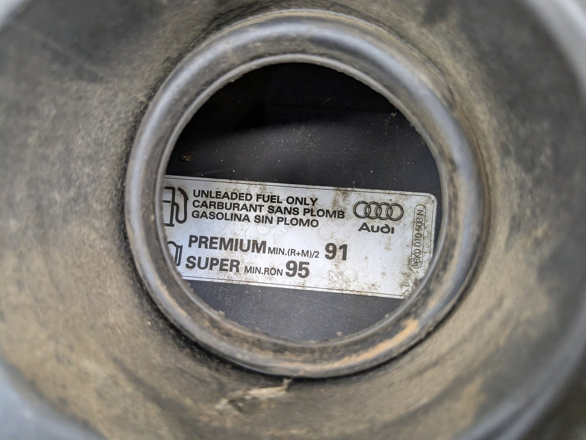 2012-2018 Audi A6 C7 Gas Cover Assembly 4G0809906 OEM