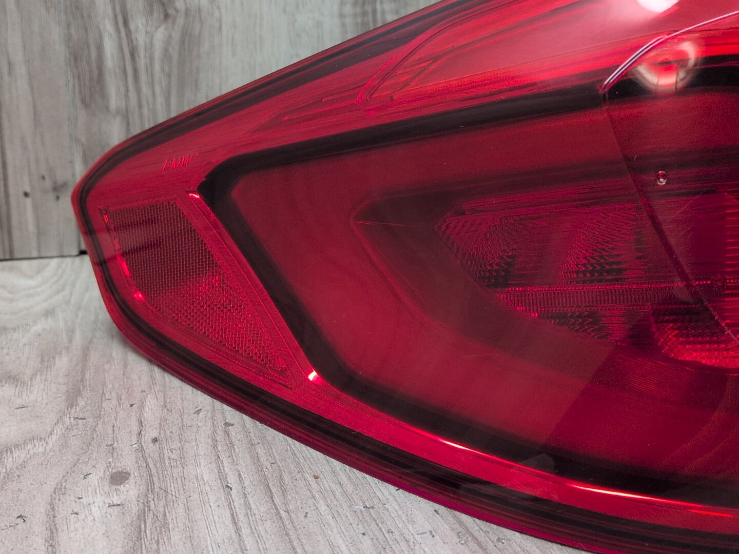 17-20 OEM BMW F90 G30 530 540 M550 M5 Rear Left Driver Side Outer Tail Light