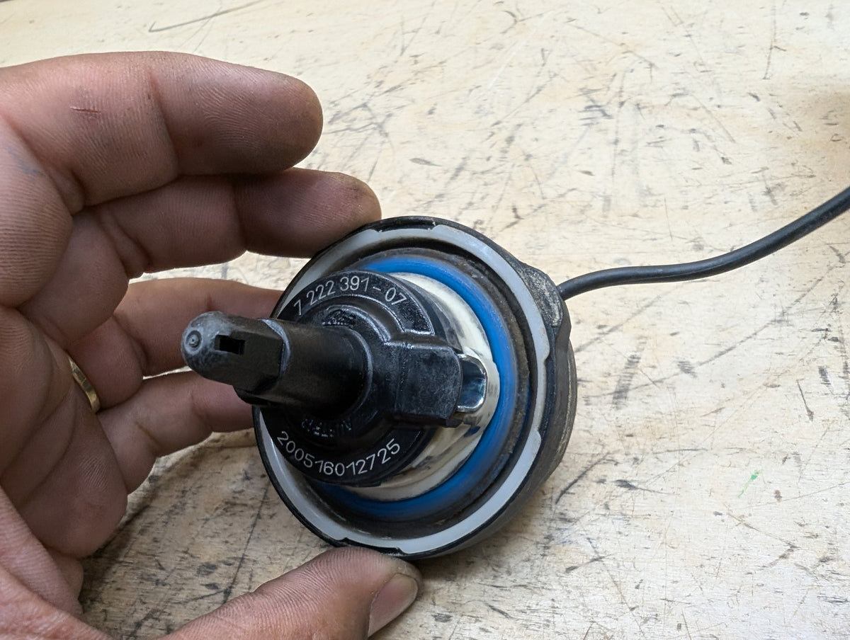 OEM BMW F15 F30 F44 F48 F80 G01 G05 G20 G30 G80 M3 M4 Fuel Gas Tank Filler Cap