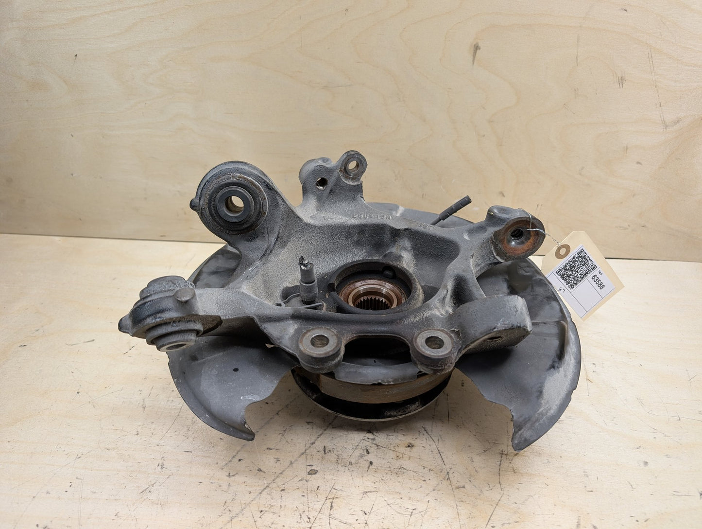 2009-2011 BMW E90 328 335 LCI Rear Left Driver Spindle Knuckle w Bearing 6783667