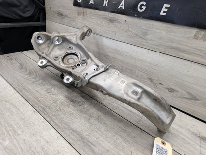 2019-2026 BMW X5 G05 Front Right Passenger Spindle Knuckle w/ Bearing 6876656