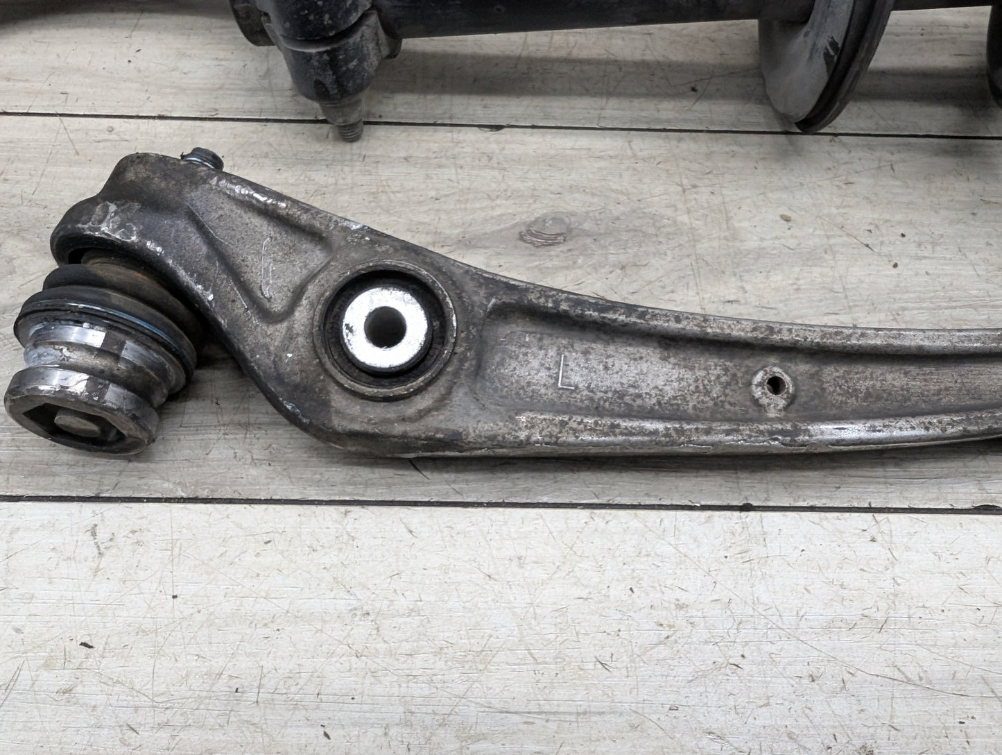 2008 - 2017 Audi S5 8T Front Left Driver Control Arms SET 8K0407271AJ