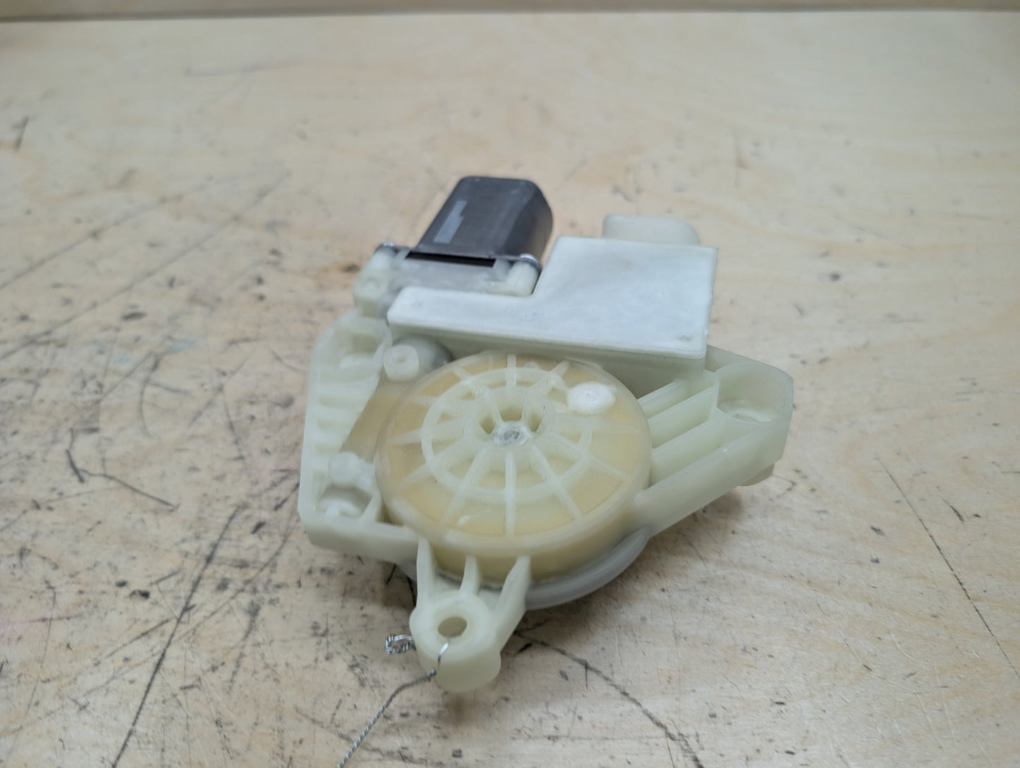 OEM BMW G01 G12 740 750 M760 REAR RIGHT PASSENGER Door Window Regulator Motor