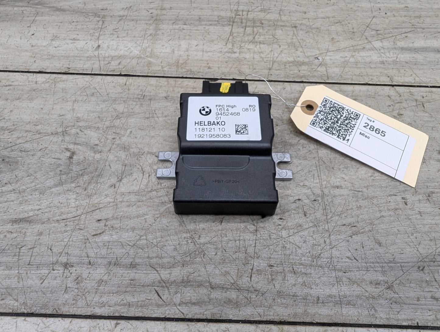 17-24 OEM BMW G01 G05 G12 G20 G22 G42 G30 G80 G82 Fuel Pump Control Module Unit