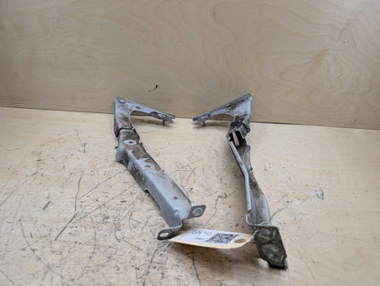 2011-2017 Audi 8T RS5 Front Left Right Fender Bracket Support Mount SET 8T0821136D