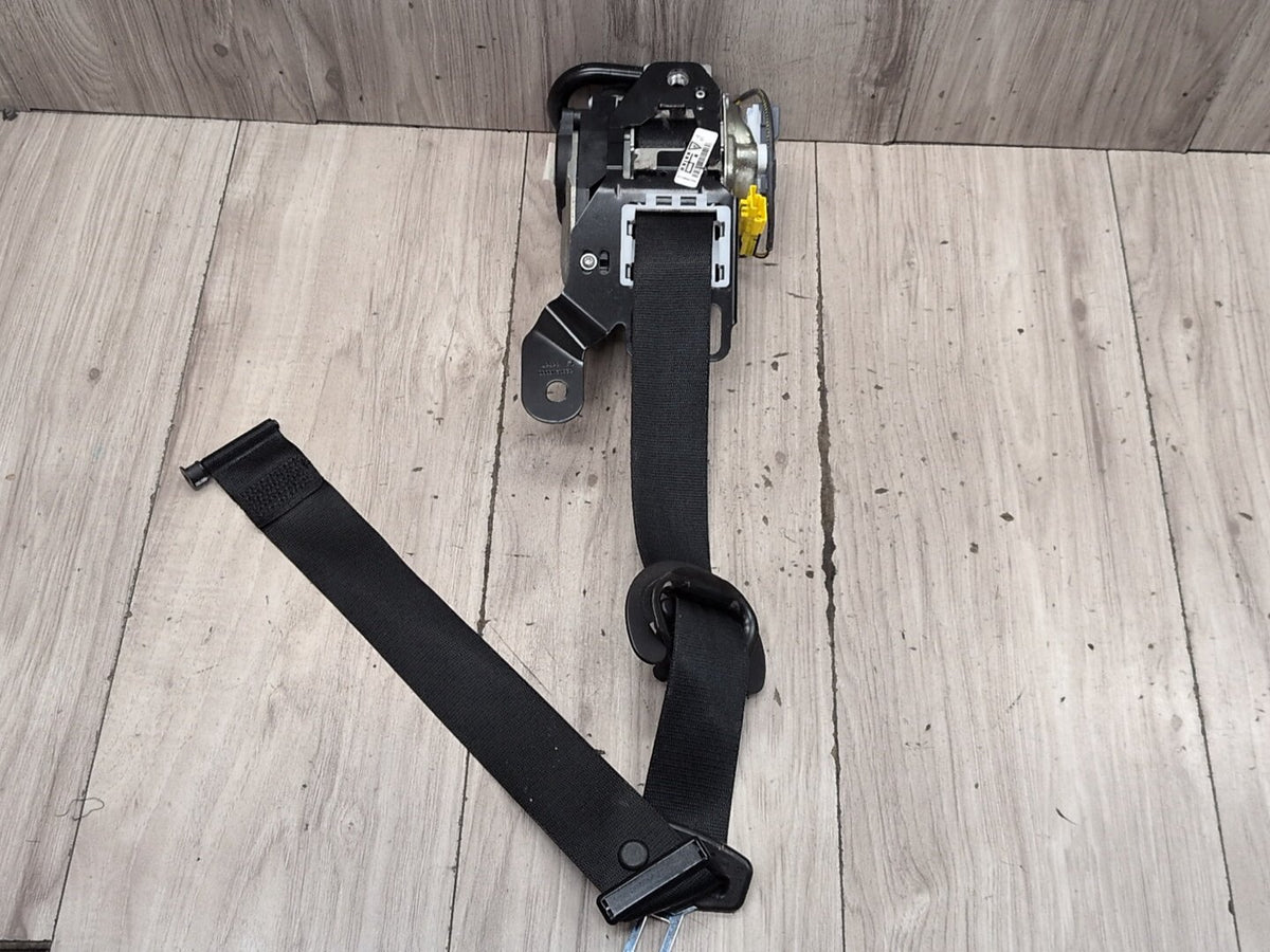 2015-2018 BMW X5 F85 Front Left Driver Seatbelt Seat Belt Retractor