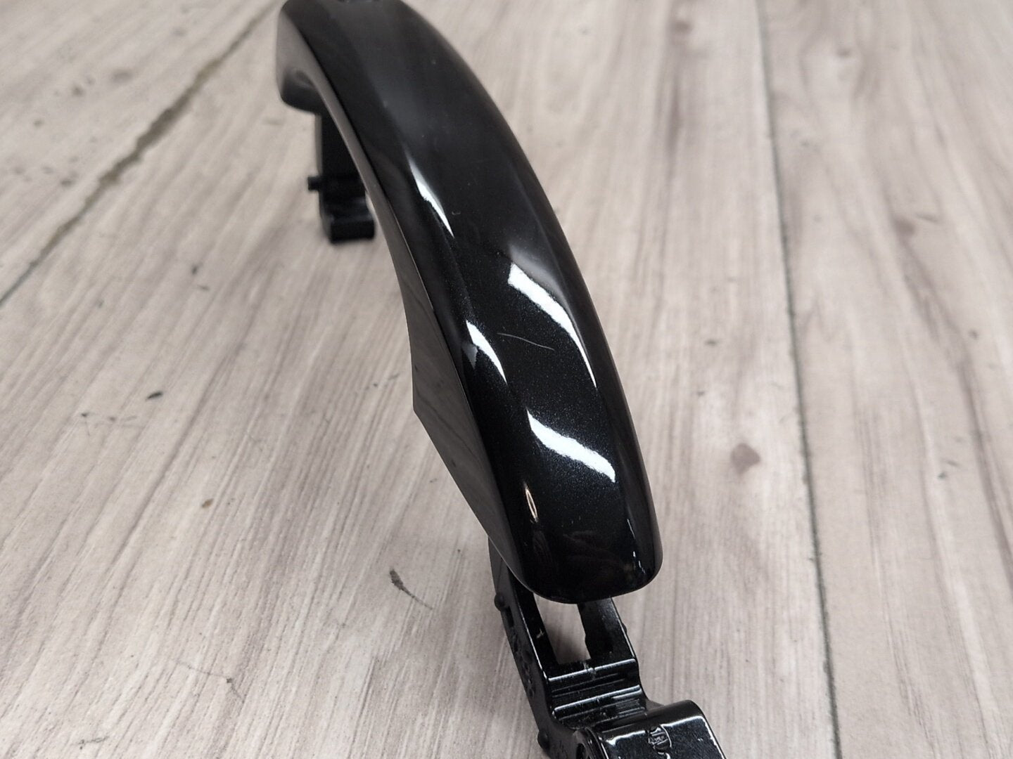 2015-2018 Audi Q3 8U Front or Rear Left Driver Exterior Door Handle w/ Comfort Access 8T0837205A