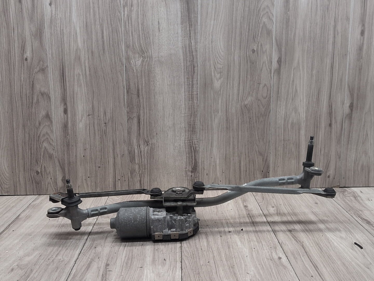 2015-2018 Audi Q3 8U Front Windshield Wiper Motor 8U1955119 OEM