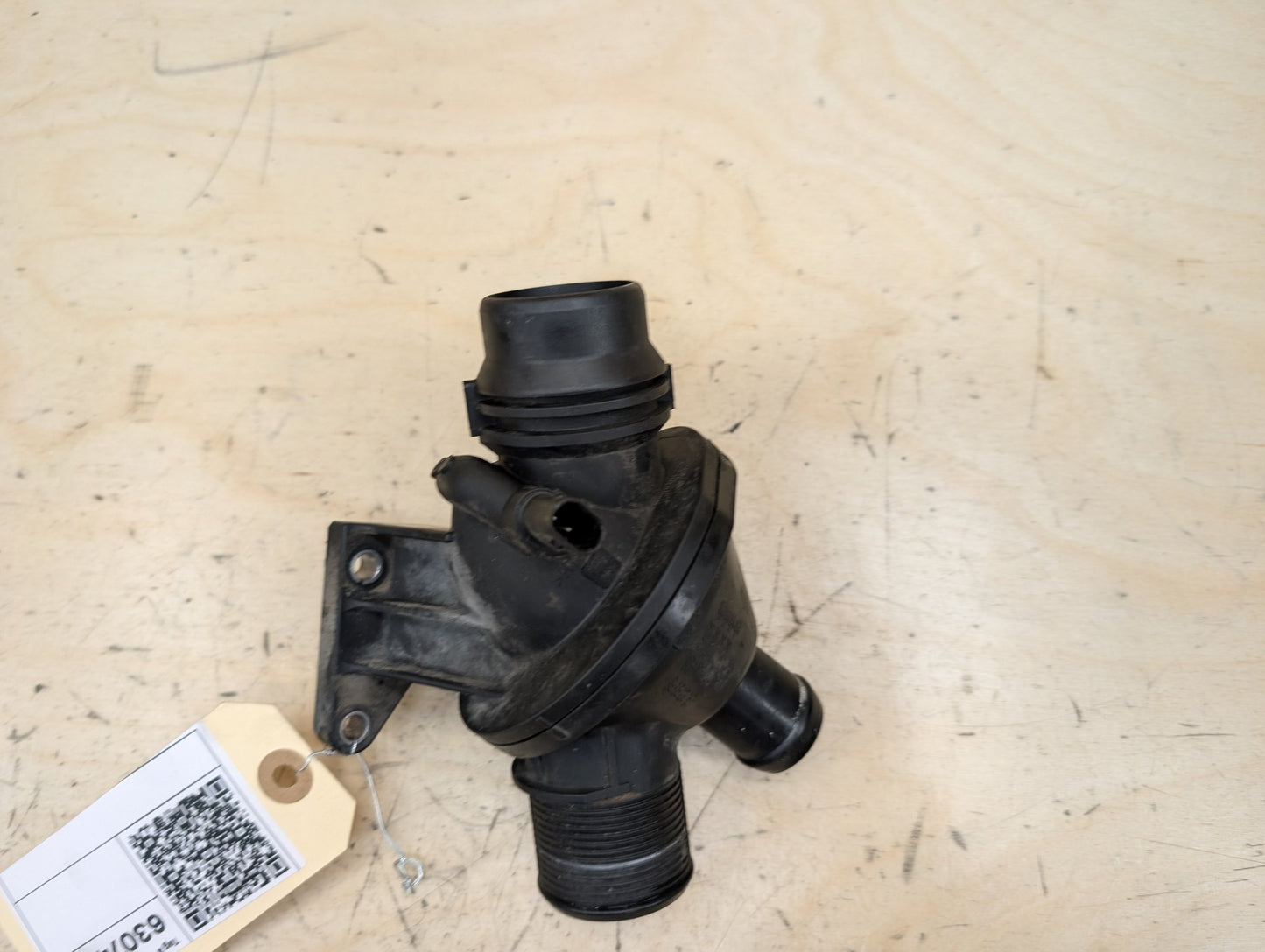 OEM BMW F10 F15 F22 F25 F30 F32 Engine N20 N26 Water Coolant Thermostat Housing