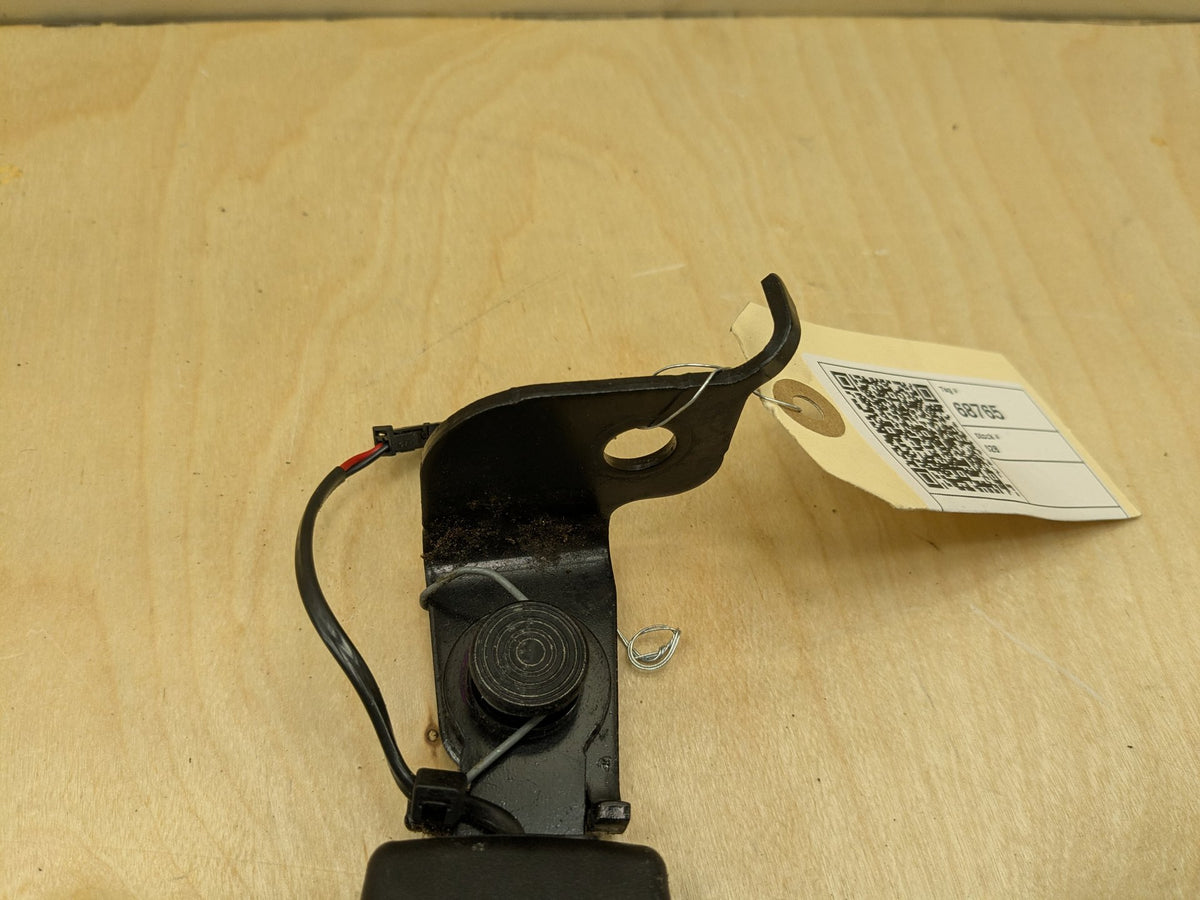 2018-2025 BMW X3 G01 Rear Left Driver Seatbelt Seat Belt Buckle 7414287 OEM