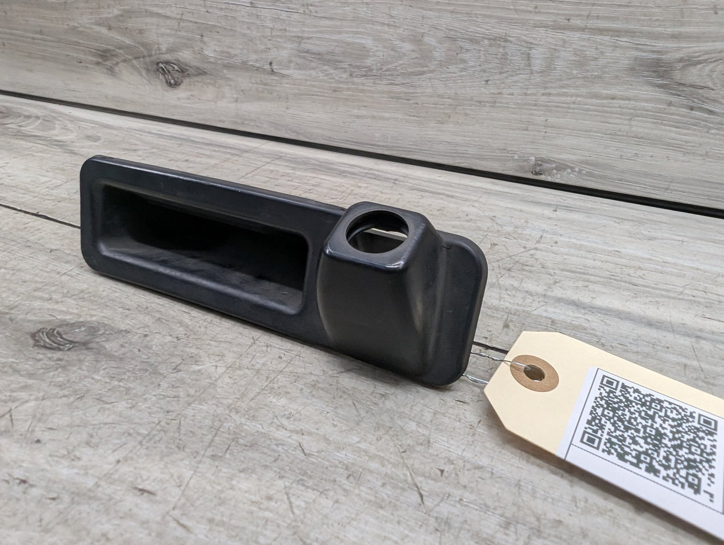 OEM BMW G30 530 540 M550 M5 X5 Rear View Camera Trunk Lid Handle Push Button