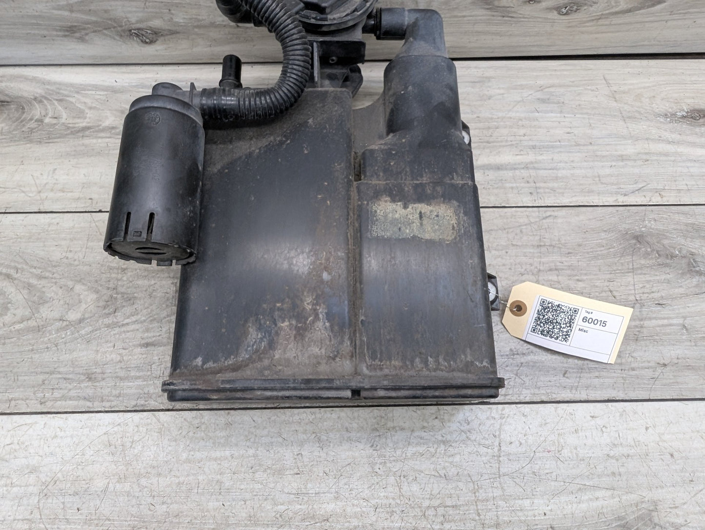 2009-2015 BMW 750Li F02 Fuel Vapor Charcoal Canister 7312781