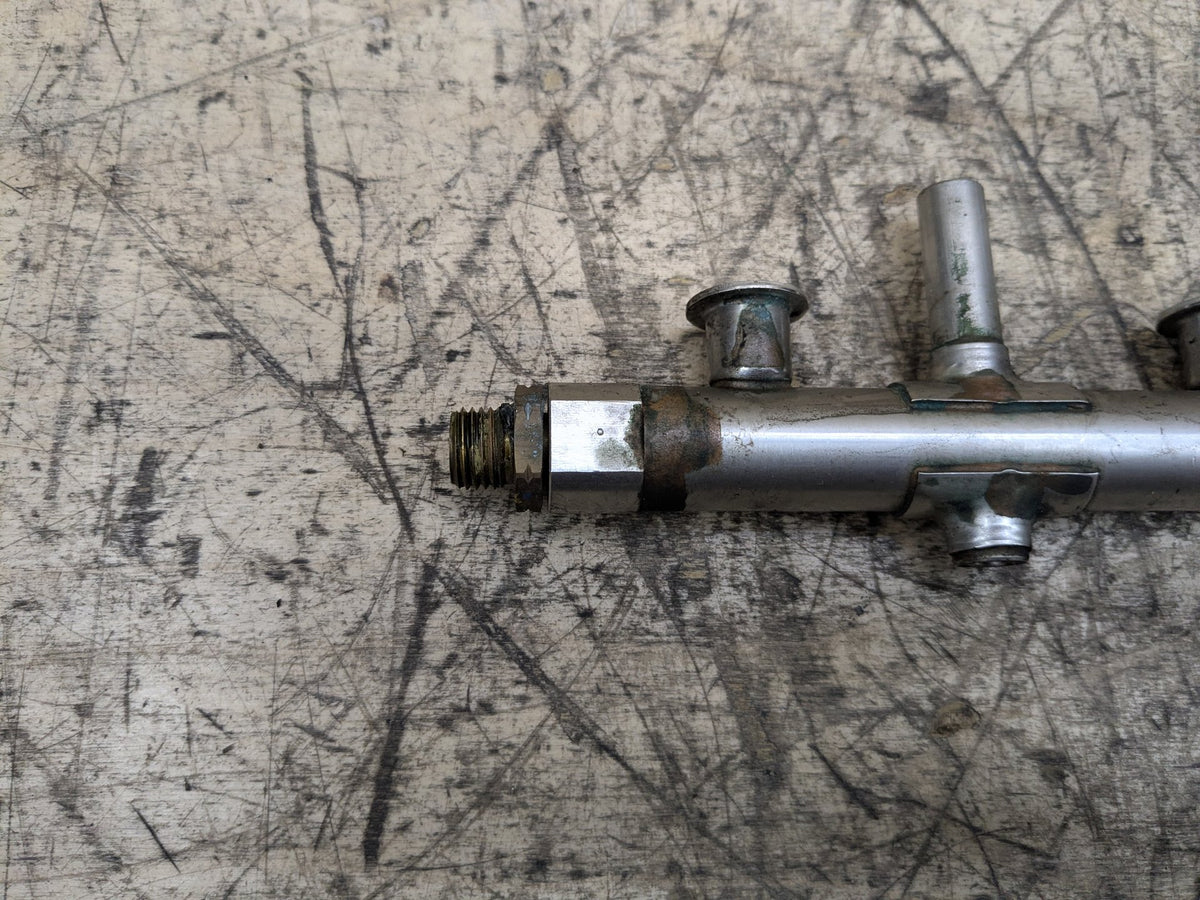 2012-2018 Audi C7 A6 CYNB Engine Motor Fuel Injector Rail Line 06K133317G