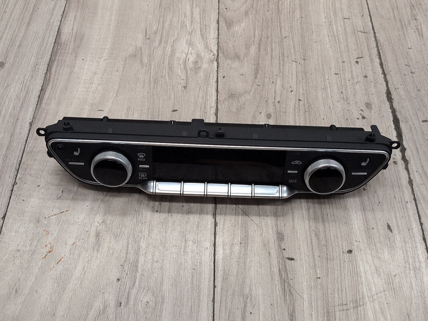 2018-2023 Audi S4 B9 Front AC Heater Climate Control Switch 8W0820043T