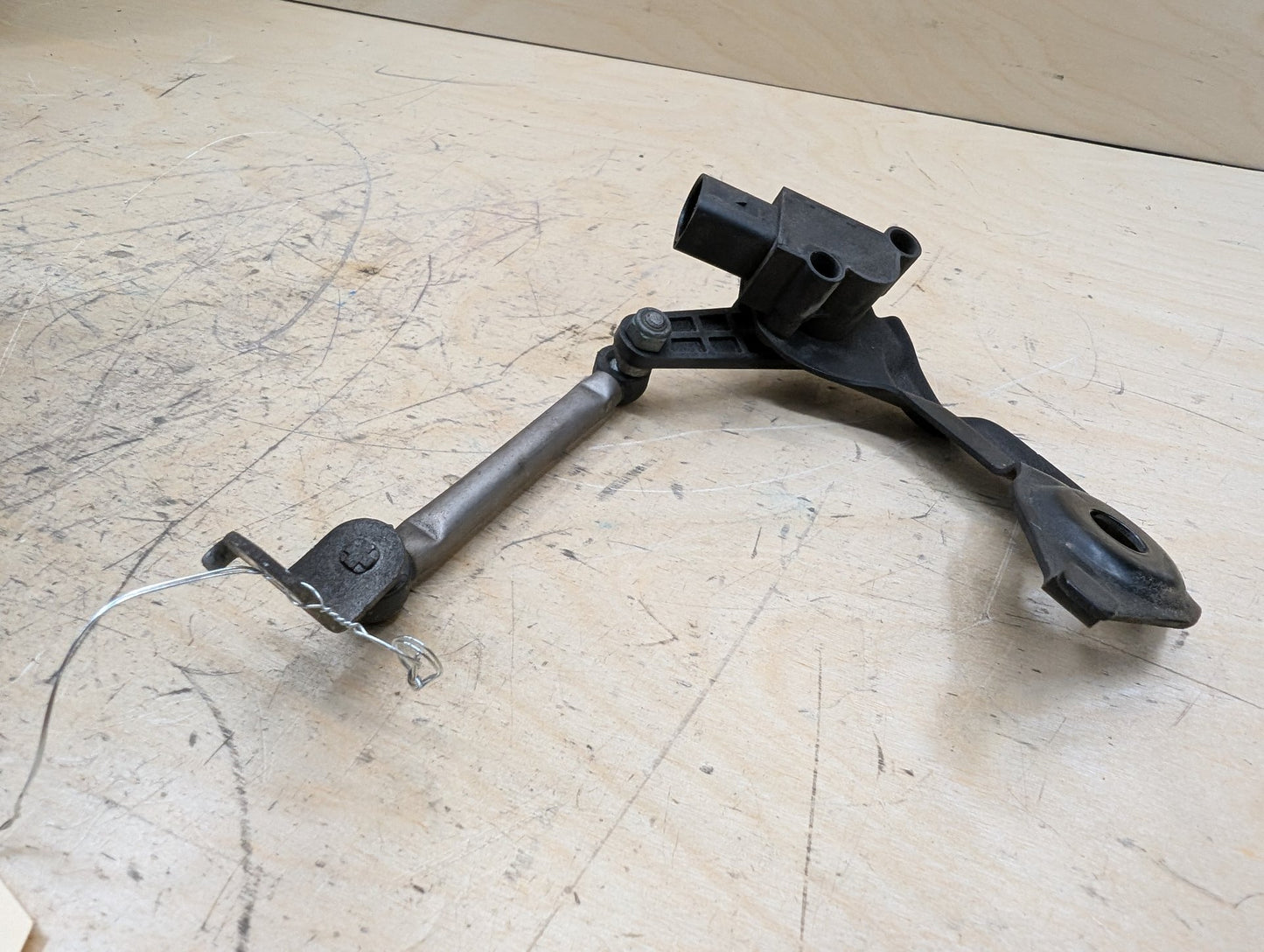 2011-2017 Audi RS5 8T Suspension Height Level Sensor 1T0907503A