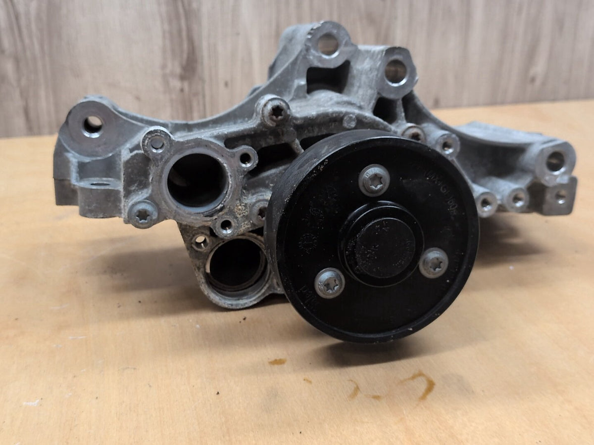 OEM BMW G01 G20 G22 G23 G26 G30 330 430 X3 Coolant Water Pump w/ Support B46 B48