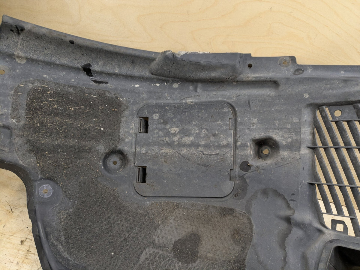 16-19 OEM BMW G11 G12 740 750 Front Right Passenger Fender Liner Splash Shield