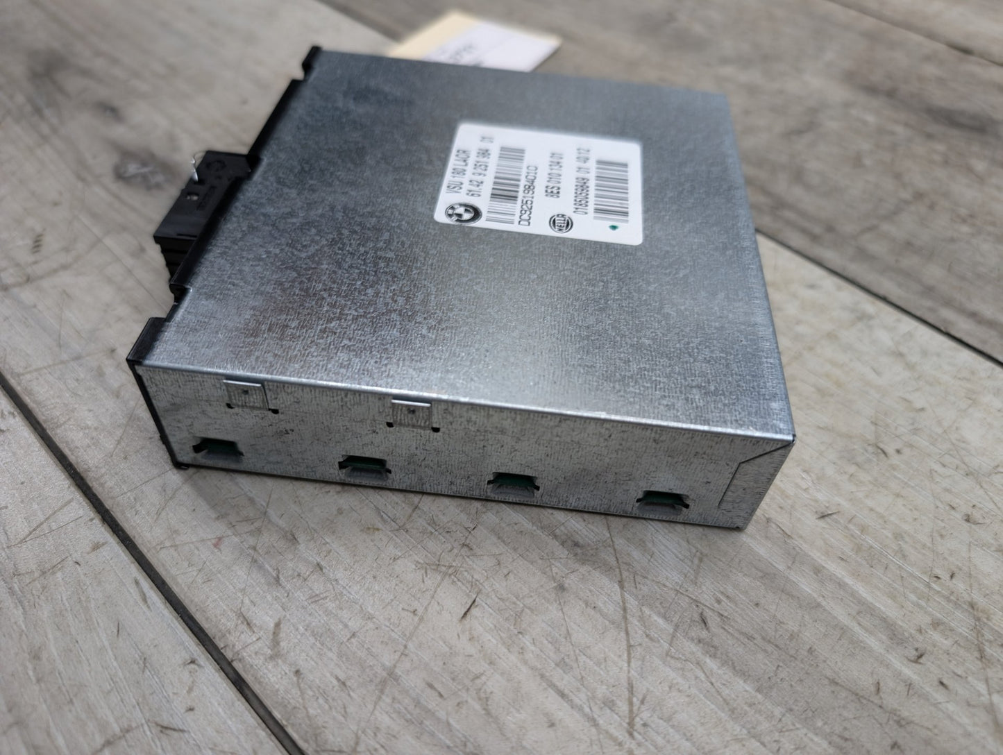 14-18 OEM BMW F06 F10 F12 F13 F25 F30 VSU180 Voltage Converter Control Module