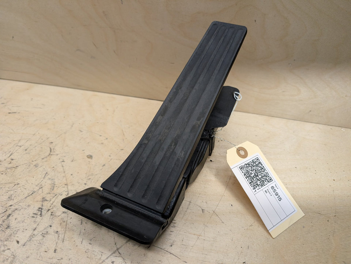 OEM BMW F15 F22 F25 F30 F36 F80 G01 G05 G20 X3 X5 Accelerator Throttle Gas Pedal