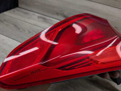 17-20 OEM BMW F90 G30 530 540 M550 M5 Rear Passenger Side Outer Tail Light