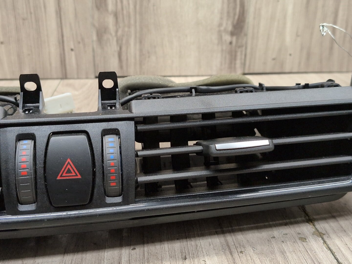 2014 - 2018 BMW X5 F85 Dashboard Dash Board Middle Center Air Vent 9252648 S63B44T2