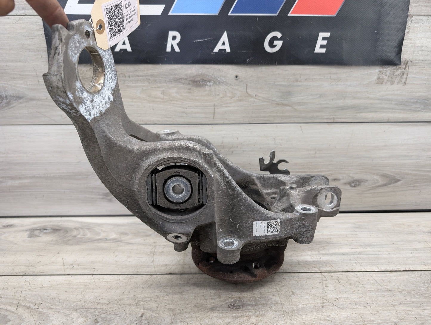 2009 - 2017 Audi Q5 8R Rear Left Driver Spindle Knuckle w/ Bearing 8R0505431F EA888