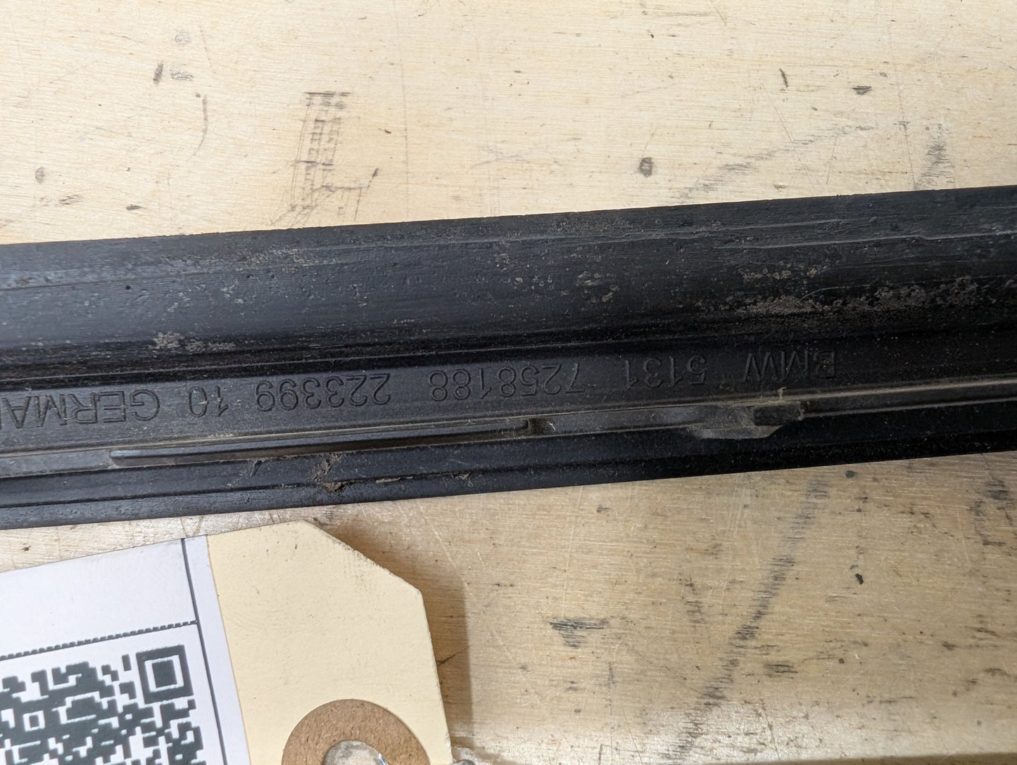 2012-2018 BMW 320i F30 Front Left Right Side Windshield Drip Trim Molding SET 7258187