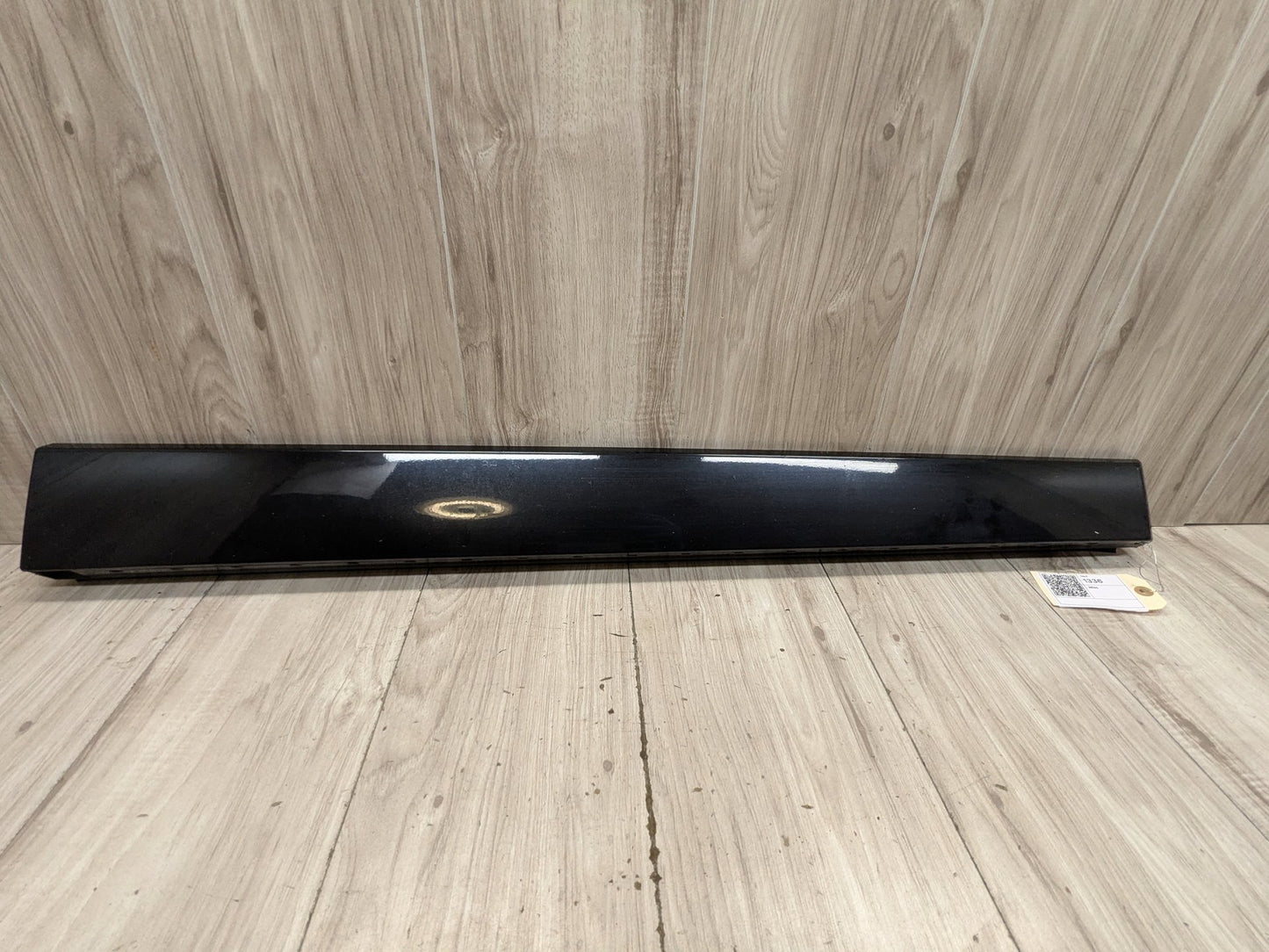 2011 - 2017 BMW X3 F25 Front Right Passenger Fender Trim Molding 8050448 N20B20O0