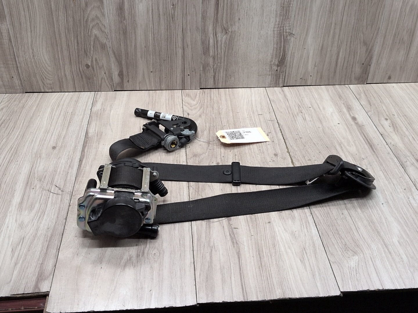 2014 - 2018 BMW X5 F85 Front Left Driver Seatbelt Seat Belt Retractor 7321291 S63B44T2