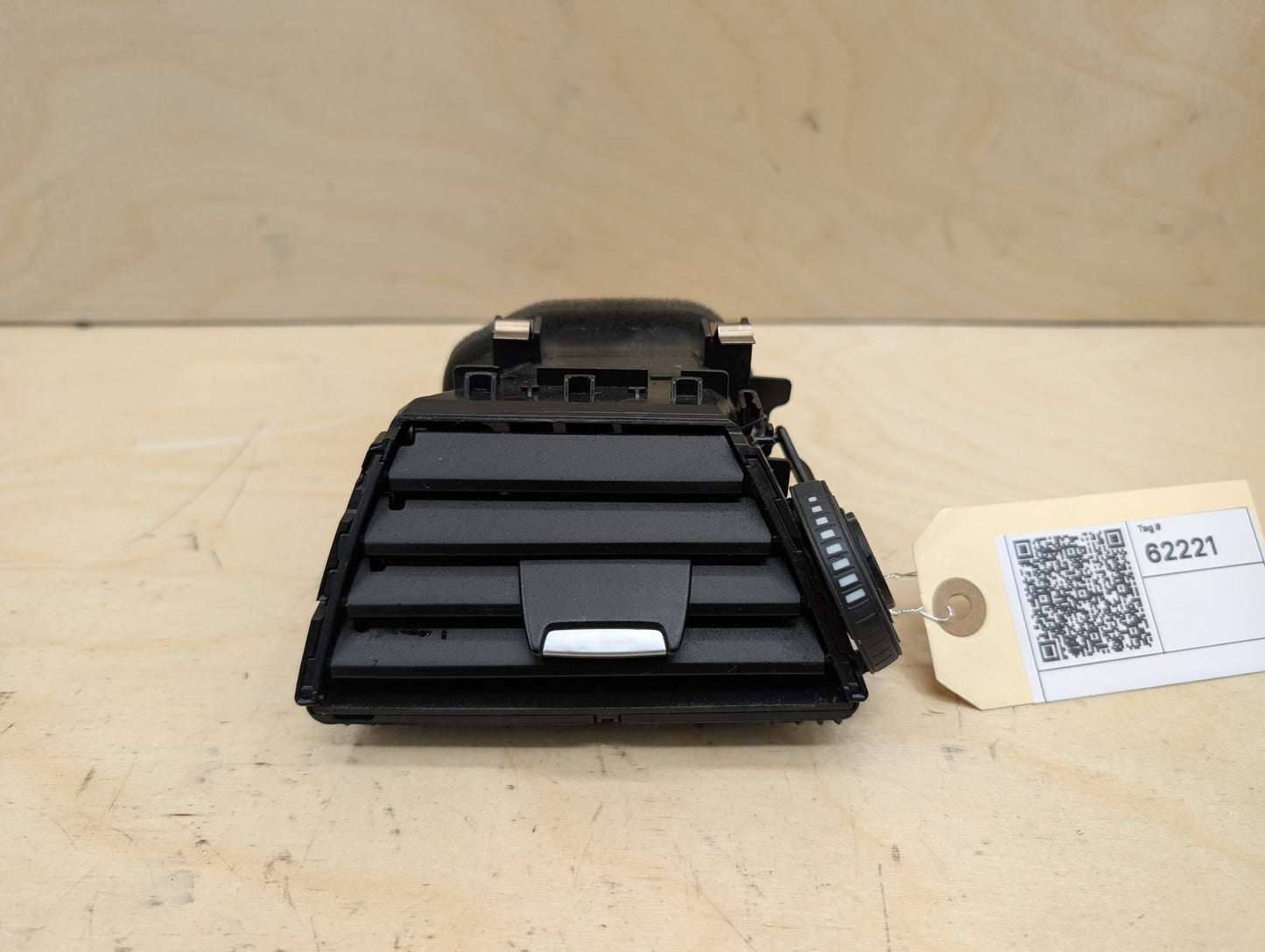 OEM BMW F30 F32 F33 F36 F80 F82 F83 M3 M4 Left Driver Dash AC Air Vent Grille